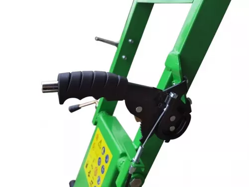 Victory GSF-1500 Wortelfrees Stobbenfrees met 14pk Vanguard Motor